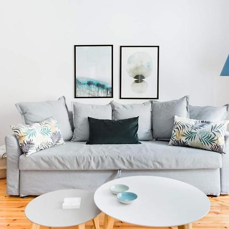 Nat'S Place An Exquisite Home Next To Metro 테살로니키 외부 사진