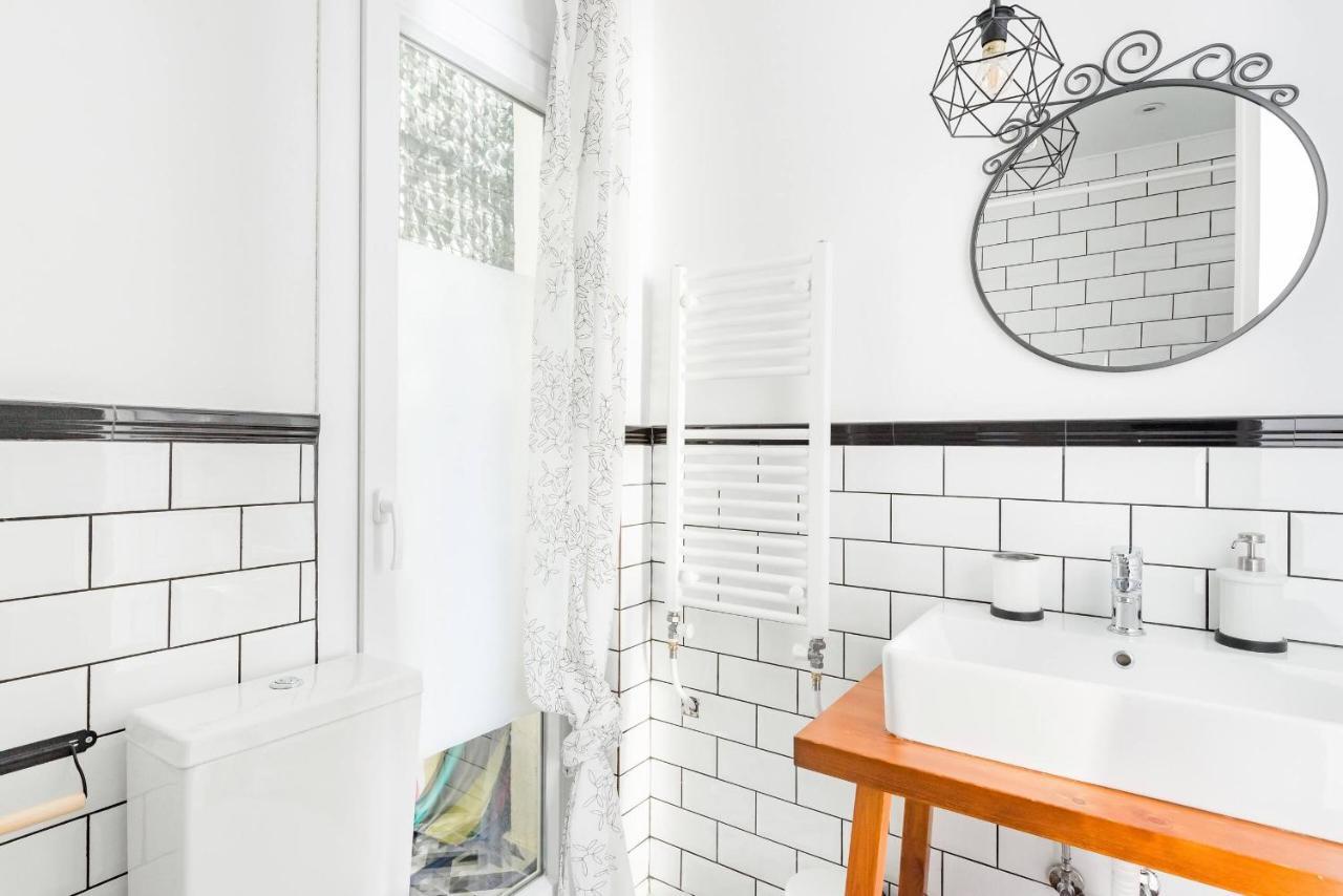 Nat'S Place An Exquisite Home Next To Metro 테살로니키 외부 사진